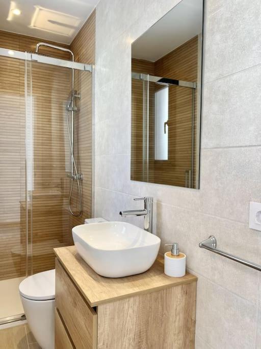 Moderno Apartamento Con Terraza En La Azotea Roses Extérieur photo